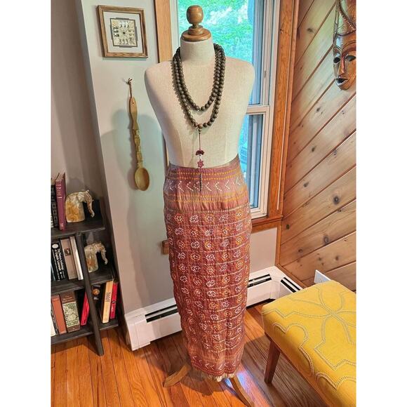 VINTAGE Handmade Indian Sari Style 100% Silk Skirt - Picture 1 of 10